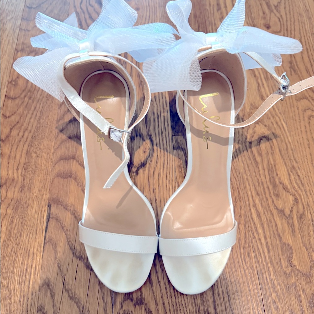 Lulu's size 9 bridal heels. Wear for wedding/engagement party/bachelorette party